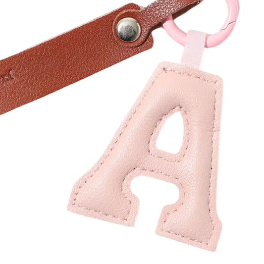 Buchstaben-Schlüsselanhänger aus Kunstleder